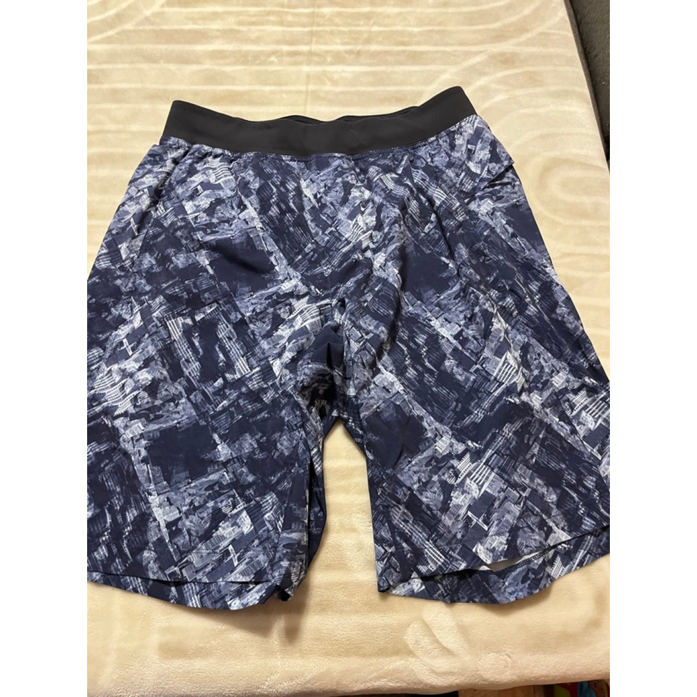 Lululemon Men’s Shorts Large